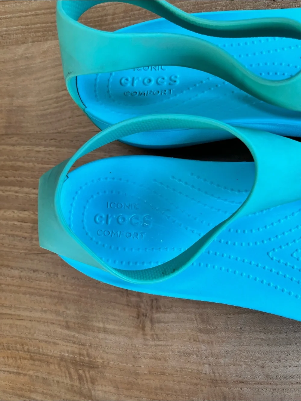 Crocs Sexi Serena Sandals Turquoise Aqua Blue - Size 9
